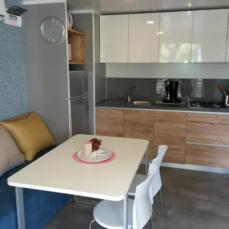 Mobile Klara Lovisce Campingplads Jezera